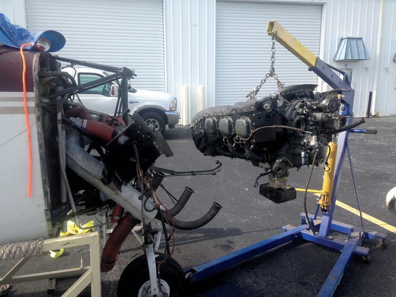 Removing a Piper engine