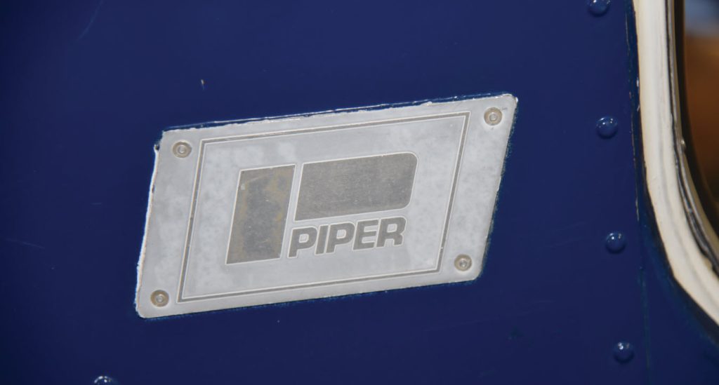 Replace the Piper Logo Decal